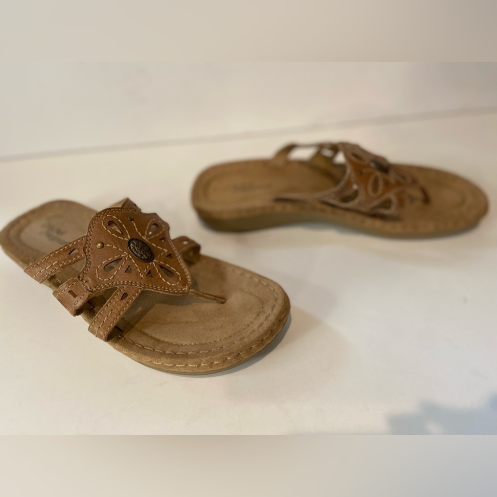 Michel Meynard~Comfy~Tan Leather~Cut-Out Triple Strap~Thong Wedge Sandal~Size 10 - Picture 4 of 12